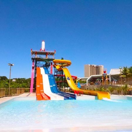 Diroma Fiore, Incluido Um Dia No Acqua Park, Splash E Slaide Apartamento Caldas Novas Exterior foto